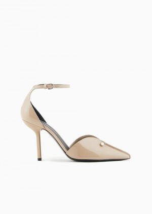 Beige Emporio Armani Patent-leather Pointed Court Shoes With Strap And Piercing | EA-SN57142