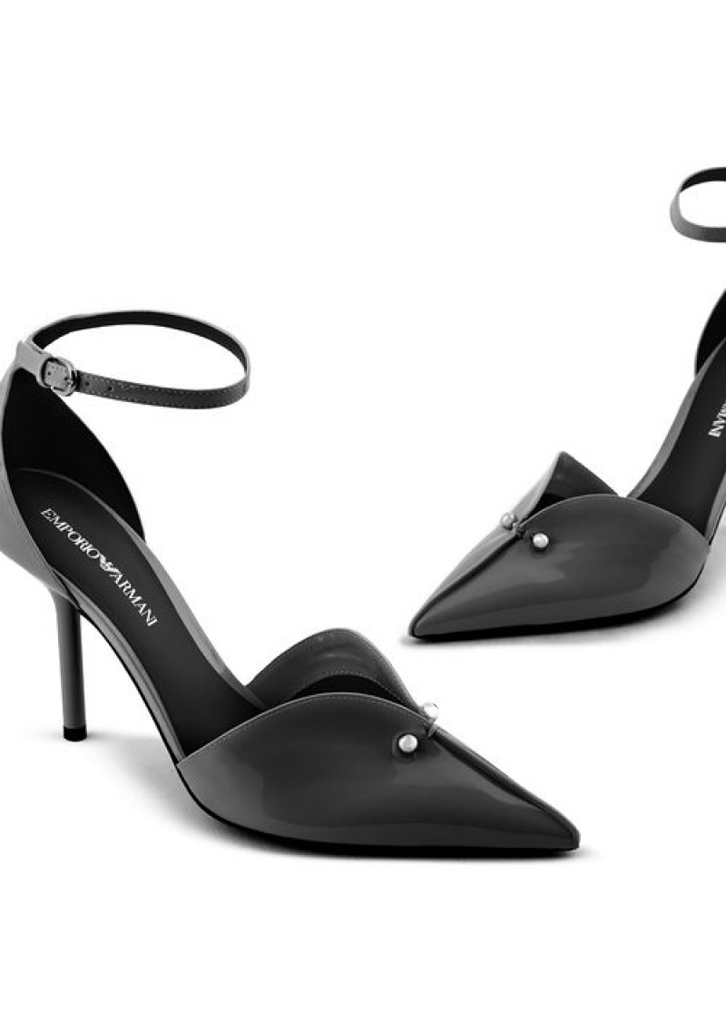 Black Emporio Armani Patent-leather Pointed Court Shoes With Strap And Piercing | EA-SN57141